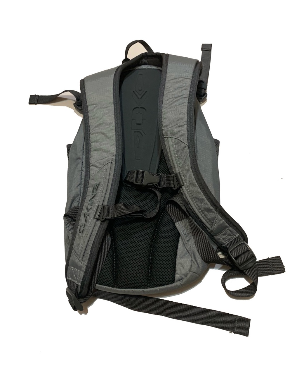 dakine backpack - Picture 3 of 6